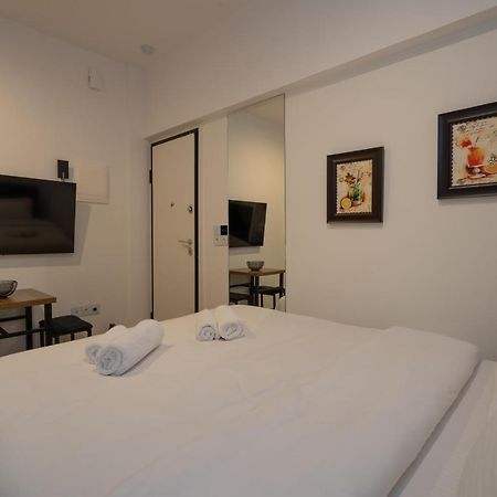 Dema Luxury Suites - Lekka E3 아테네 외부 사진